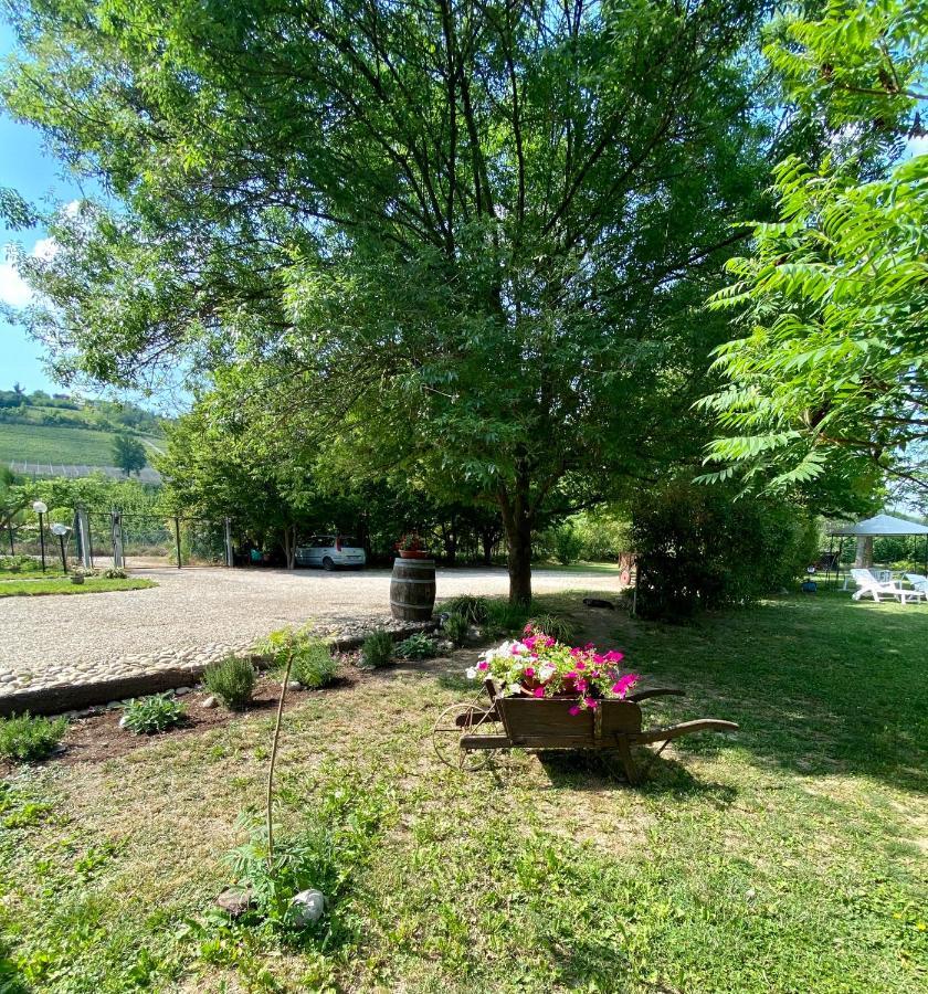 Locanda Del Molino Vecchio Magliano Alfieri Buitenkant foto