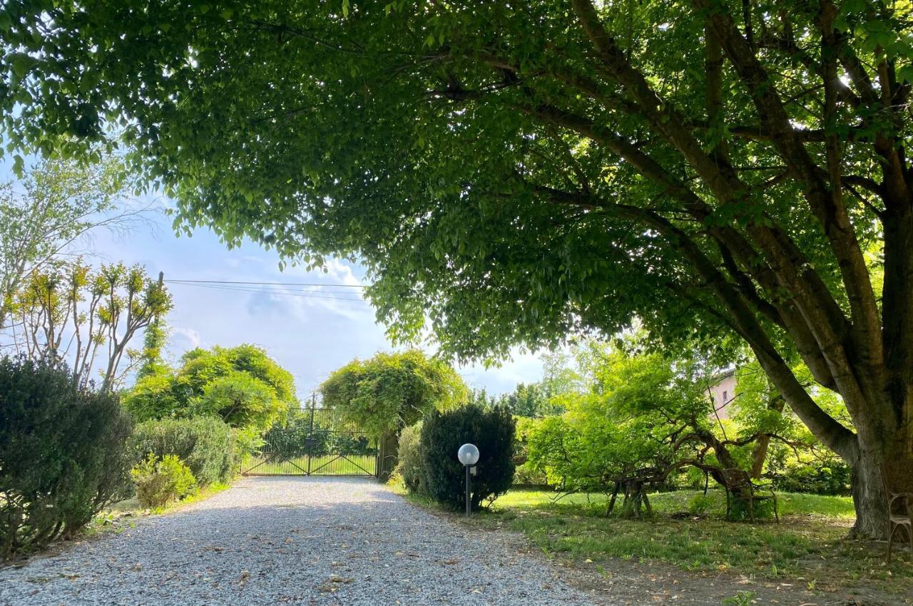 Locanda Del Molino Vecchio Magliano Alfieri Buitenkant foto